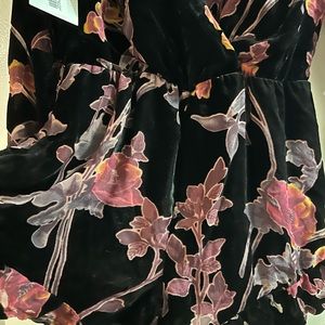 Romper Black Foral Color